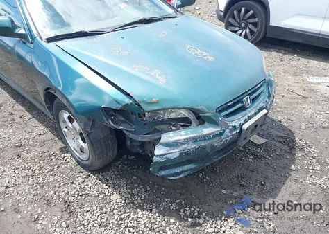 2002 Honda Accord 2.3 Ex из США, поврежденный, VIN 1HGCG32712A021667